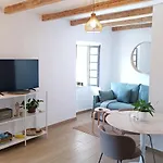 Vakantiehuis Village Hideaway With Views *