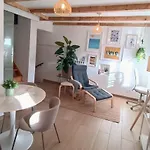 Vakantiehuis Village Hideaway With Views *
